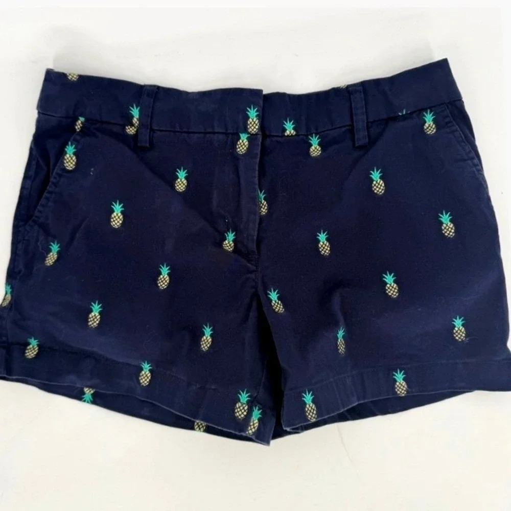 British Khaki Womens Navy  Pineapple Embroidered Chino Shorts 4 Preppy Old Money